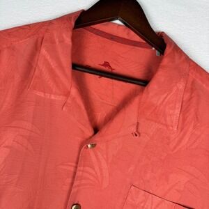 Tommy Bahama Mens XL 100% Silk Camp Shirt Coral Tropical Jacquard Short Sleeve